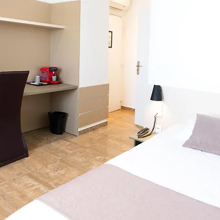 Le Saint Germain 3* Aulnay-sous-Bois