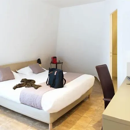Le Saint Germain Hotel