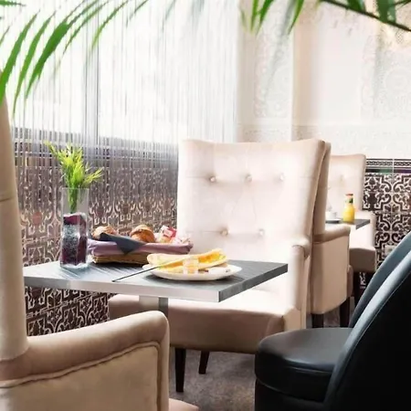 Le Saint Germain Hotel