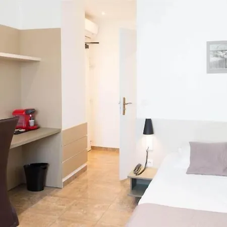 Le Saint Germain Hotel