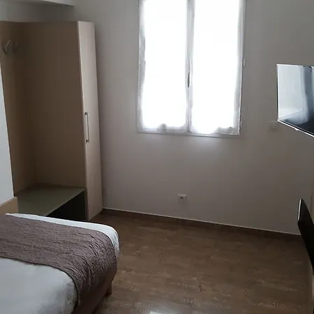 Hotel Le Saint Germain Aulnay-sous-Bois